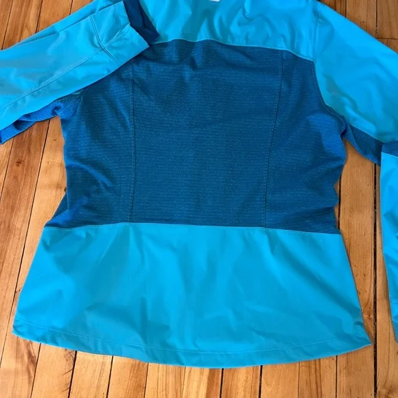 Patagonia Women's Aqua Blue Softshell Ski Jacket - Picture 2 of 6